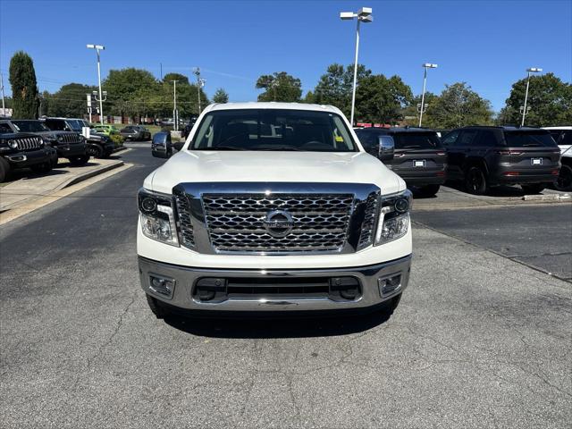 2019 Nissan TITAN SL