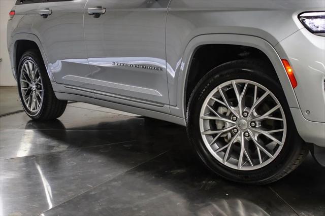 2022 Jeep Grand Cherokee Summit 4x4