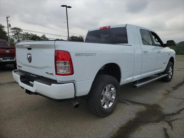 2022 RAM 3500 Big Horn Mega Cab 4x4 64 Box