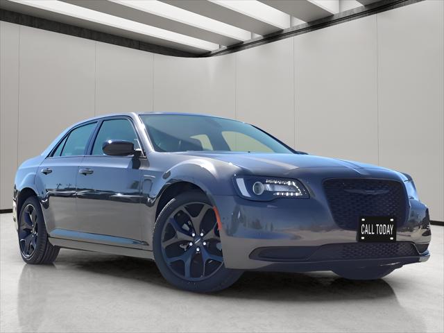 2023 Chrysler 300 Touring