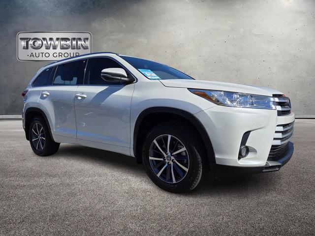 2018 Toyota Highlander SE