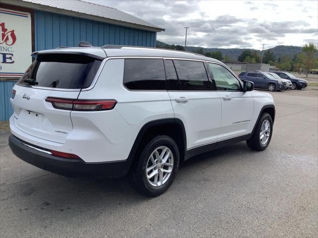 2022 Jeep Grand Cherokee L Laredo 4x4