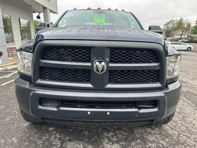 2017 RAM 2500 Tradesman Crew Cab 4x4 64 Box