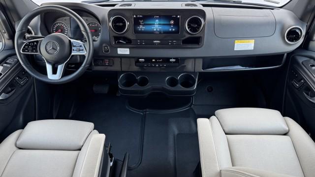 2023 Mercedes-Benz Sprinter 3500XD Chassis Standard Roof V6
