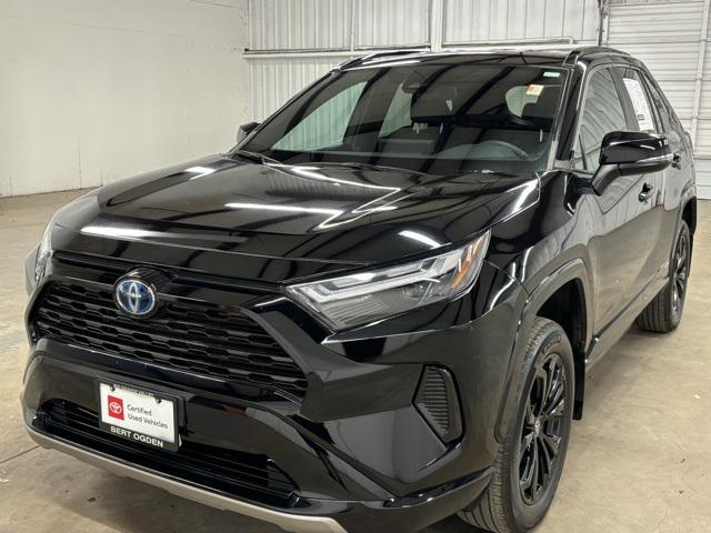 2022 Toyota RAV4 Hybrid SE