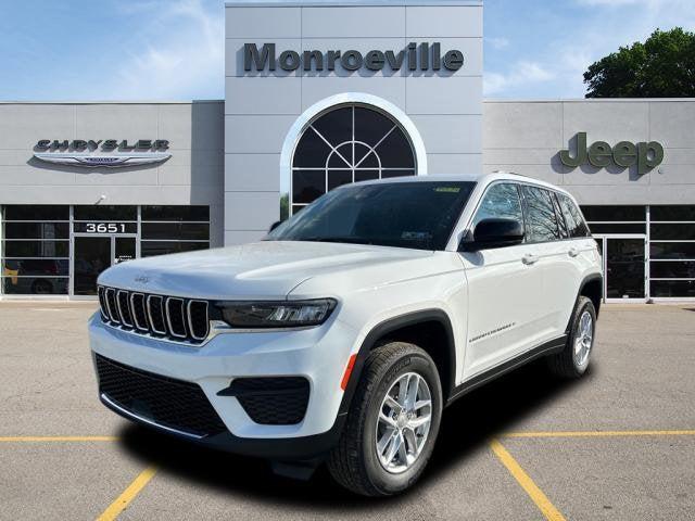 2025 Jeep Grand Cherokee GRAND CHEROKEE LAREDO X 4X4