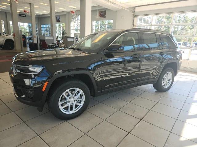 2025 Jeep Grand Cherokee GRAND CHEROKEE LAREDO X 4X2