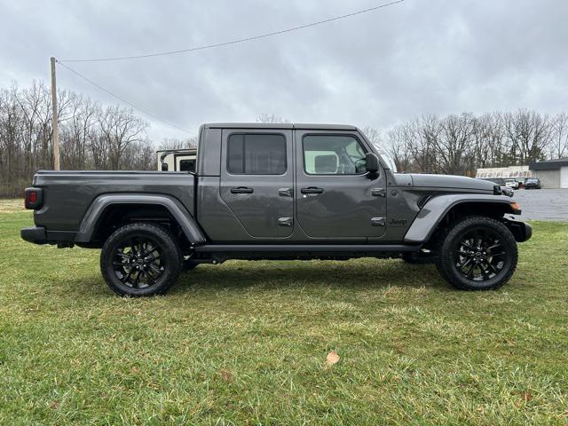 2025 Jeep Gladiator GLADIATOR NIGHTHAWK 4X4