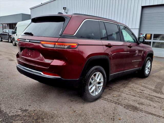 2025 Jeep Grand Cherokee GRAND CHEROKEE LAREDO X 4X4