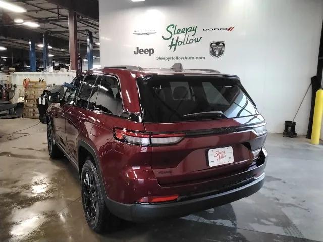 2025 Jeep Grand Cherokee GRAND CHEROKEE ALTITUDE 4X4