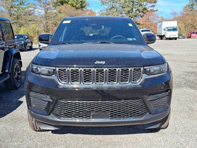 2025 Jeep Grand Cherokee GRAND CHEROKEE LAREDO X 4X4