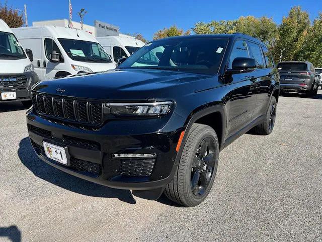 2025 Jeep Grand Cherokee GRAND CHEROKEE L LIMITED 4X4