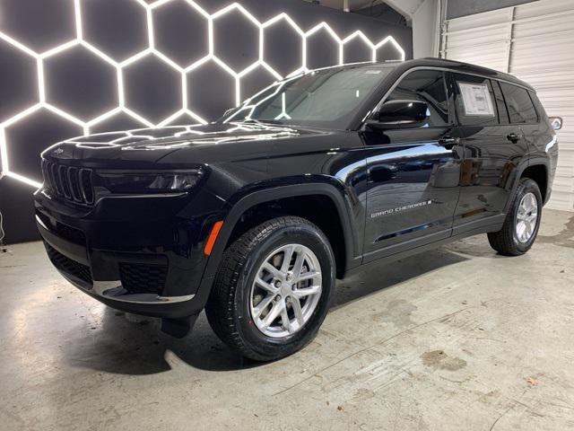 2025 Jeep Grand Cherokee GRAND CHEROKEE L LAREDO X 4X4
