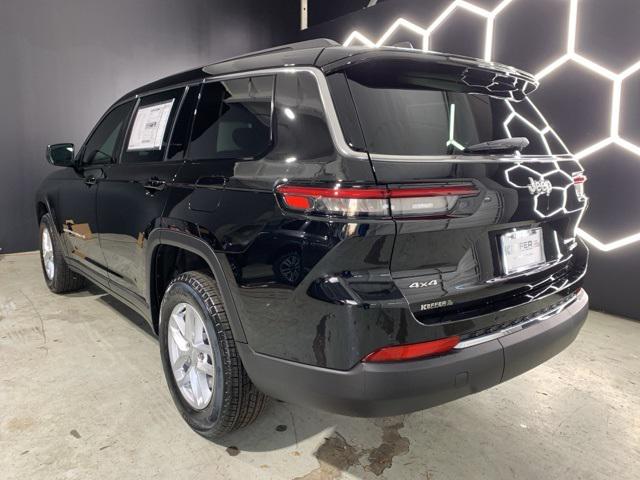 2025 Jeep Grand Cherokee GRAND CHEROKEE L LAREDO X 4X4