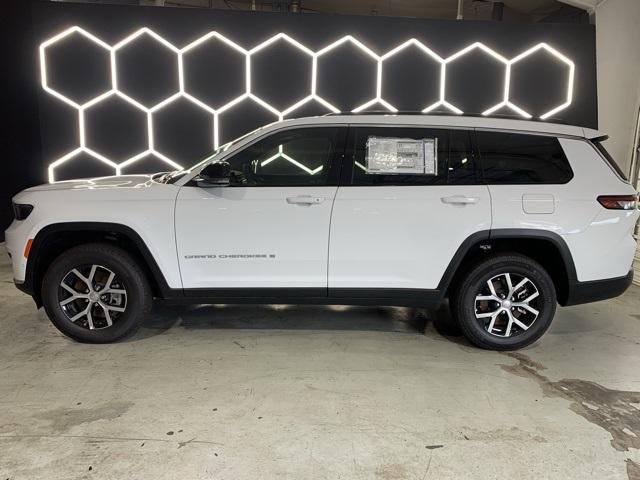 2025 Jeep Grand Cherokee GRAND CHEROKEE L LIMITED 4X4
