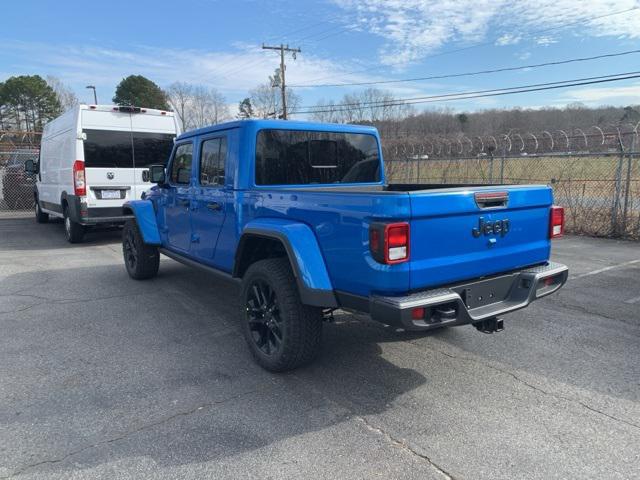 2025 Jeep Gladiator GLADIATOR NIGHTHAWK 4X4