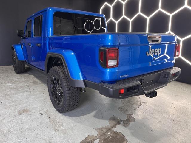 2025 Jeep Gladiator GLADIATOR NIGHTHAWK 4X4