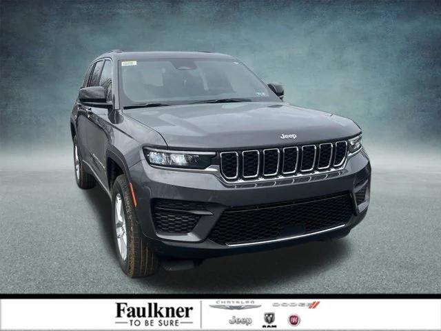 2025 Jeep Grand Cherokee GRAND CHEROKEE LAREDO X 4X4