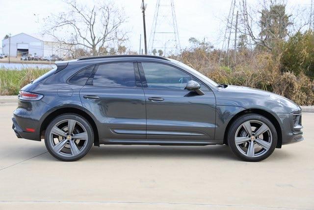 2022 Porsche Macan Base