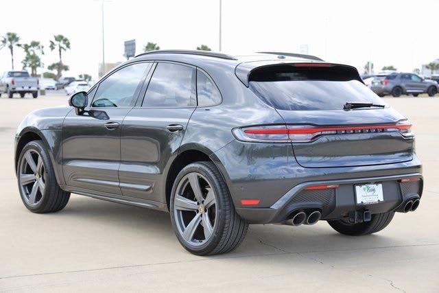 2022 Porsche Macan Base