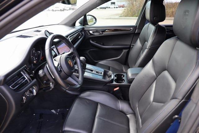 2022 Porsche Macan Base