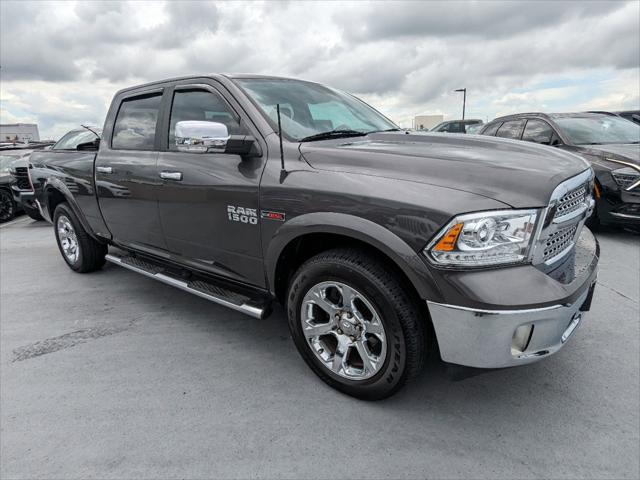 2018 RAM 1500 Laramie Crew Cab 4x4 64 Box