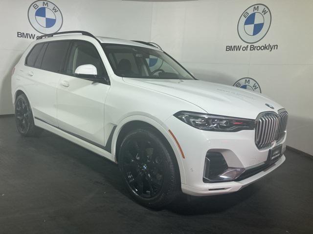 2022 BMW X7