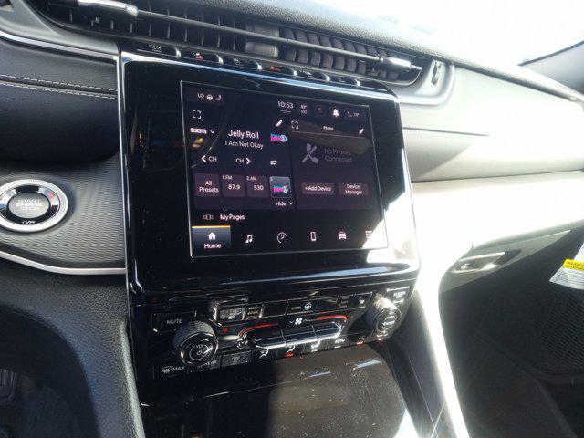 2025 Jeep Grand Cherokee Laredo X 4x4