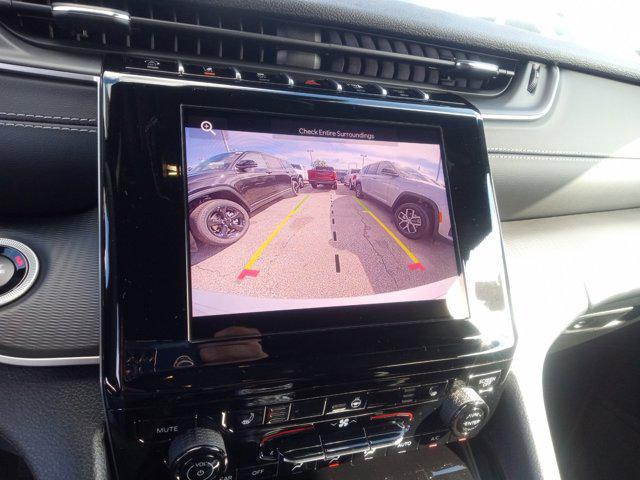 2025 Jeep Grand Cherokee Laredo X 4x4