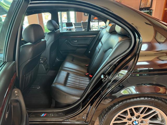2002 BMW M5 Sedan