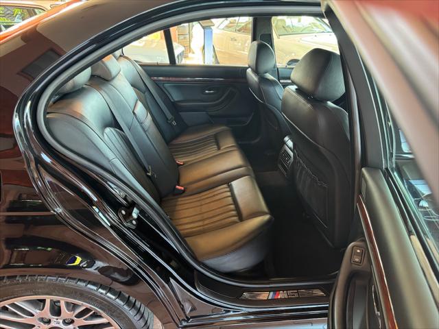 2002 BMW M5 Sedan