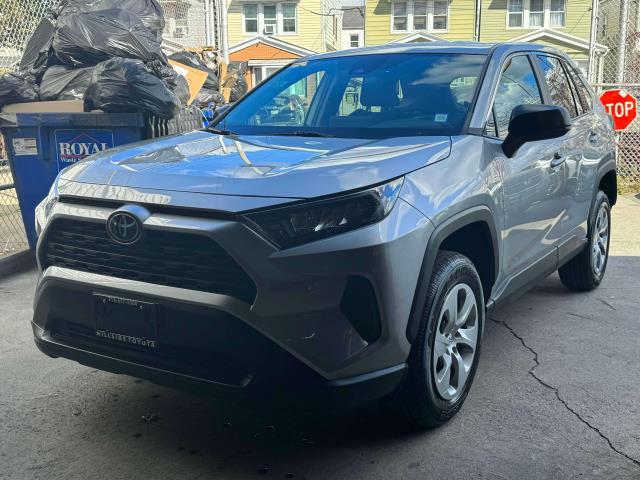 2022 Toyota RAV4 LE [18]