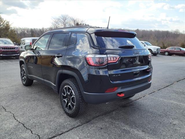 2025 Jeep Compass COMPASS TRAILHAWK 4X4