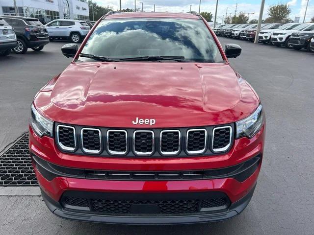 2025 Jeep Compass COMPASS LATITUDE 4X4