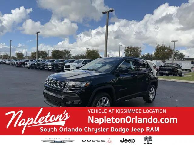 2025 Jeep Compass COMPASS LATITUDE 4X4