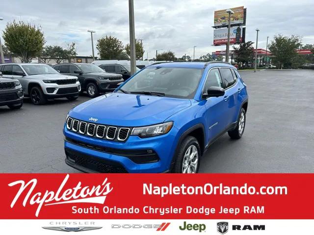 2025 Jeep Compass COMPASS LATITUDE 4X4