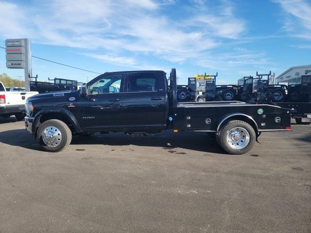 2024 RAM Ram 5500 Chassis Cab RAM 5500 LARAMIE CHASSIS CREW CAB 4X4 60 CA