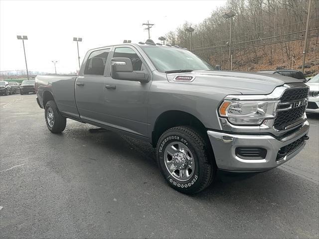 2024 RAM Ram 3500 RAM 3500 TRADESMAN CREW CAB 4X4 8 BOX