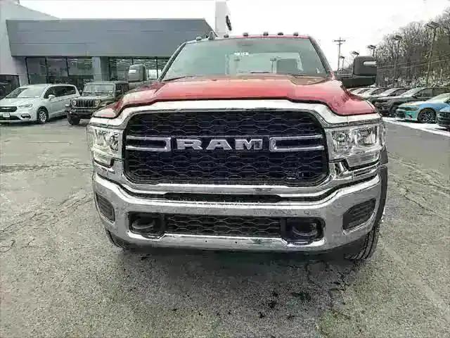 2024 RAM Ram 5500 Chassis Cab RAM 5500 TRADESMAN CHASSIS REGULAR CAB 4X4 120 CA