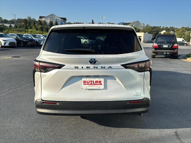 2023 Toyota Sienna XLE