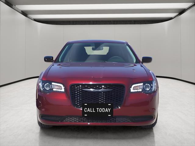 2023 Chrysler 300 Touring