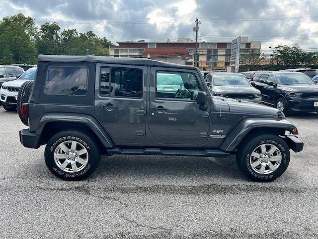 2017 Jeep Wrangler Unlimited Sahara 4x4