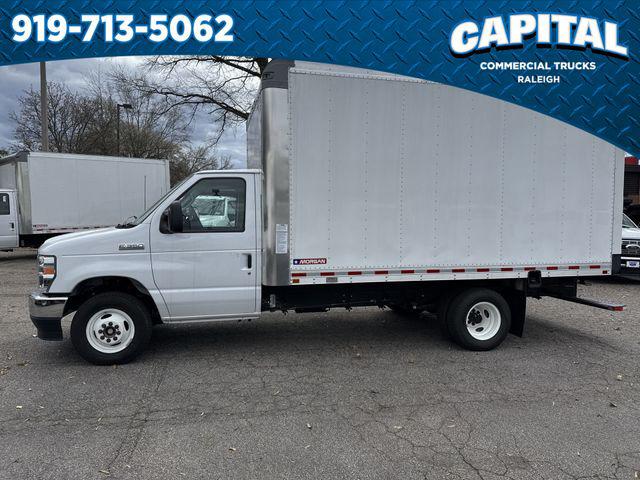 2025 Ford E-350 Cutaway 14FT BOX