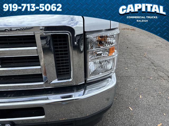 2025 Ford E-350 Cutaway 14FT BOX