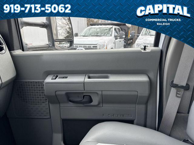 2025 Ford E-350 Cutaway 14FT BOX
