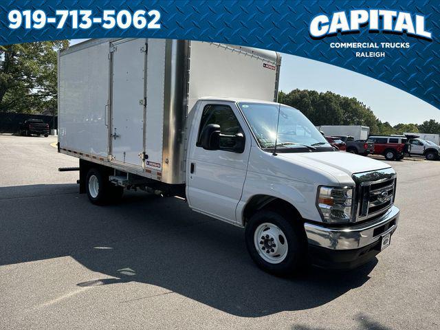 2025 Ford E-350 Cutaway 14FT BOX