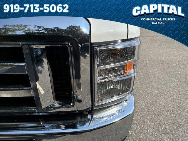 2025 Ford E-350 Cutaway 14FT BOX