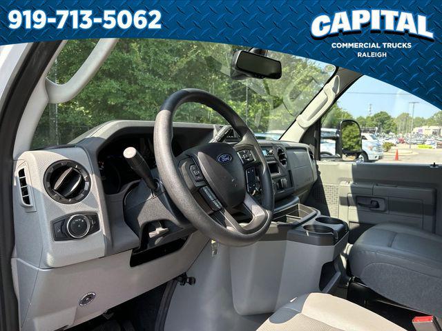 2025 Ford E-350 Cutaway 14FT BOX