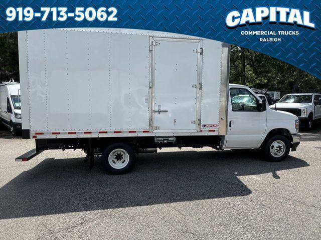 2025 Ford E-350 Cutaway 14FT BOX