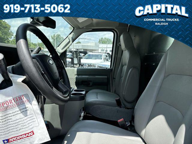 2025 Ford E-350 Cutaway 14FT BOX